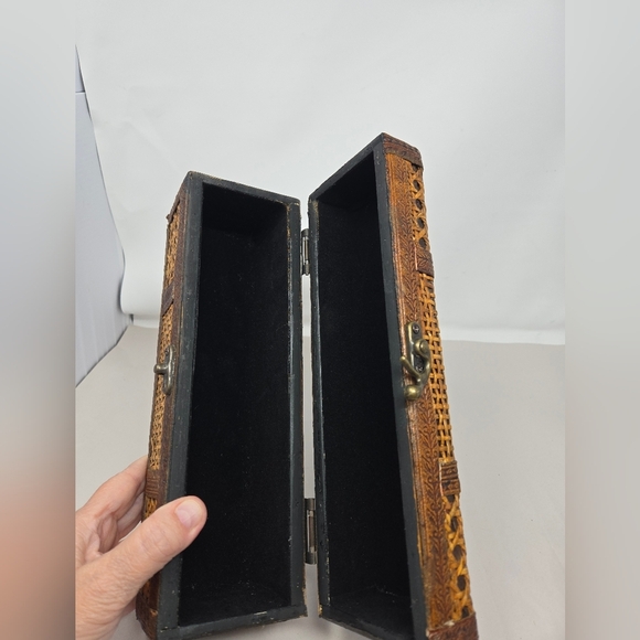 Wooden & Wicker Rectangle Box With Front Latch & Hinge Back Light & Dark Browns - Picture 7 of 14